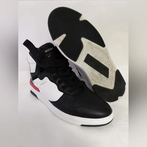 Givenchy Sneakers - Picture 6 of 16